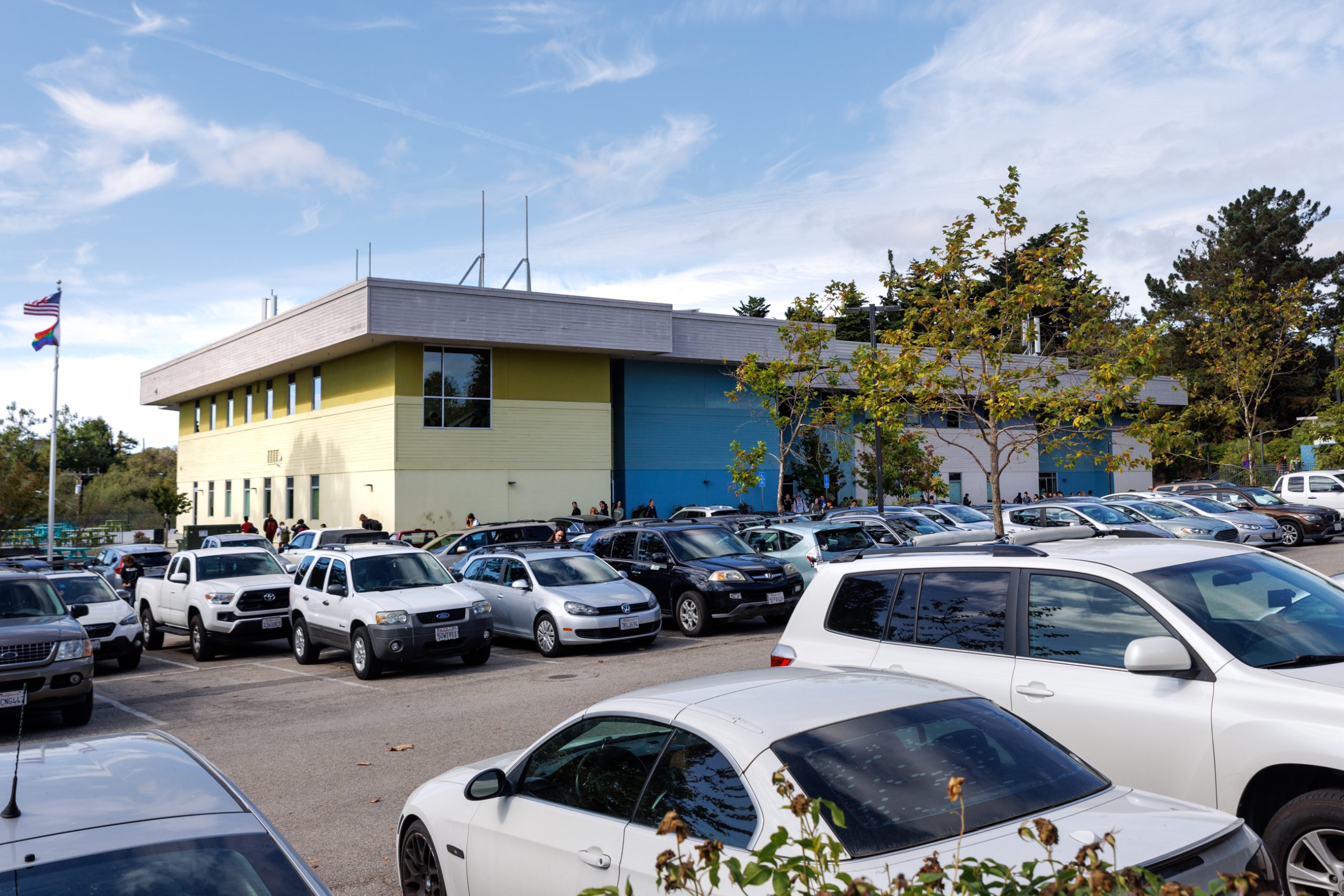 Pacific Collegiate School changes laptop policy after student privacy concerns