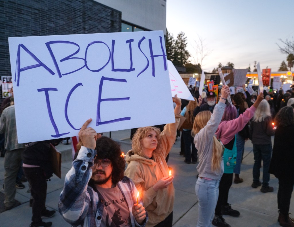 Santa Cruz nurses organize actions during anti-ICE ‘national shutdown’ ...